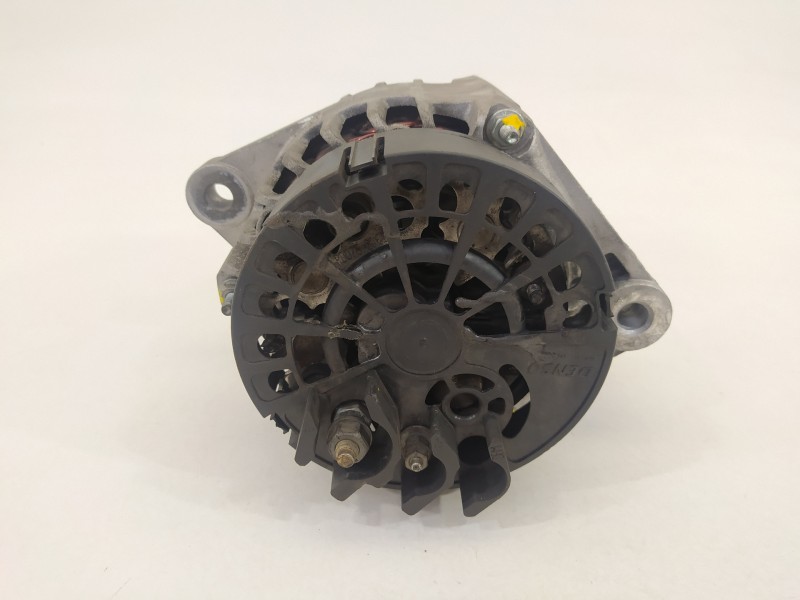 Recambio de alternador para opel vectra c berlina elegance referencia OEM IAM 93180098  