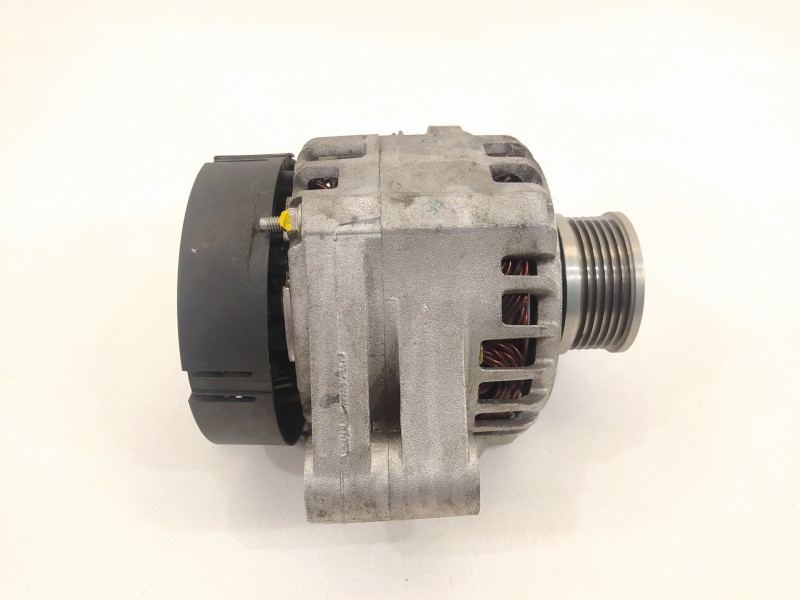 Recambio de alternador para opel vectra c berlina elegance referencia OEM IAM 93180098  