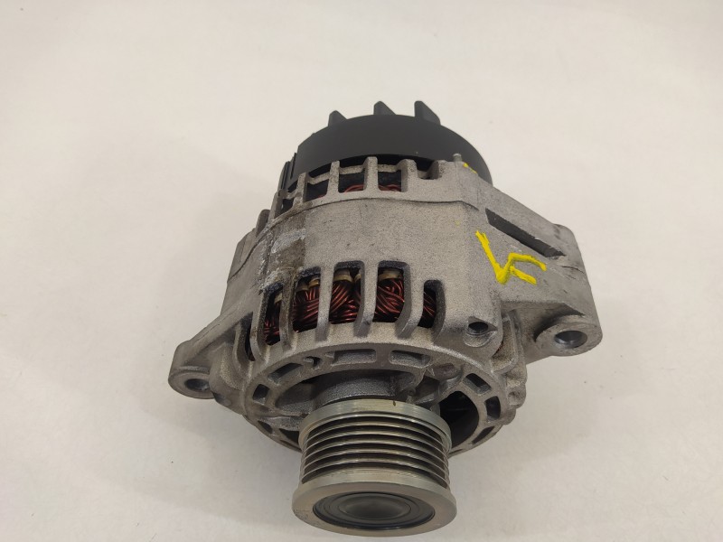Recambio de alternador para opel vectra c berlina elegance referencia OEM IAM 93180098  