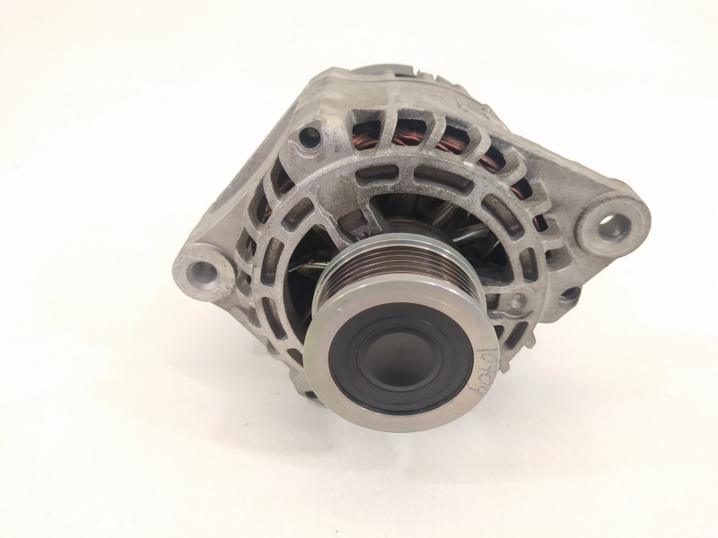 Recambio de alternador para opel vectra c berlina elegance referencia OEM IAM 93180098  