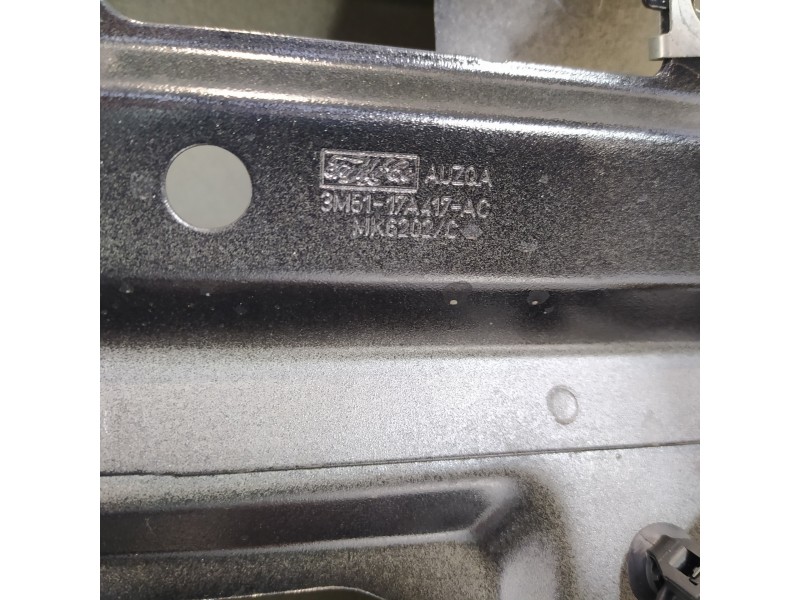 Recambio de porton trasero para ford focus c-max (cap) trend (d) referencia OEM IAM 3M5117A417AC  