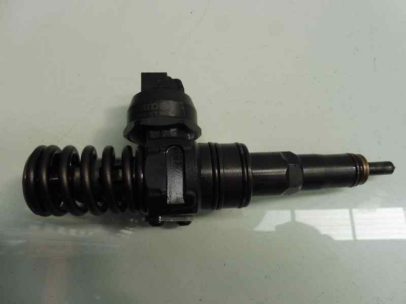 Recambio de inyector para seat leon (1p1) reference referencia OEM IAM 038130073AG 0414720215 