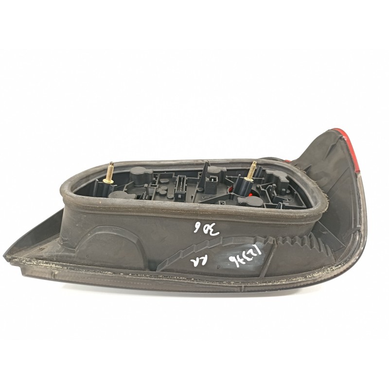 Recambio de piloto trasero izquierdo para peugeot 306 berlina 3/5 puertas (s1) style dt referencia OEM IAM 6350H7  