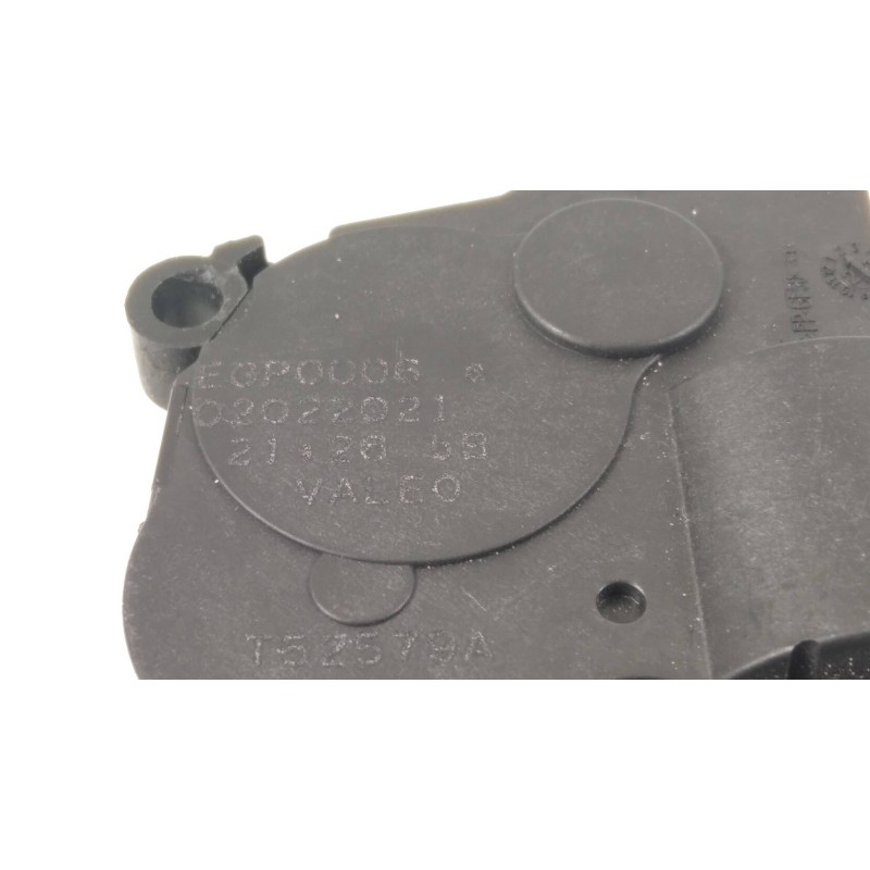 Recambio de motor apertura trampillas climatizador para bmw serie 3 berlina (g20) 318d referencia OEM IAM T52579A EGP0006 020220