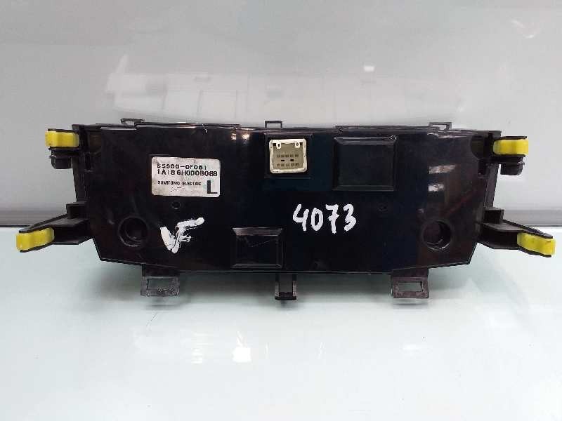 Recambio de mando climatizador para toyota verso active referencia OEM IAM 559000F081  