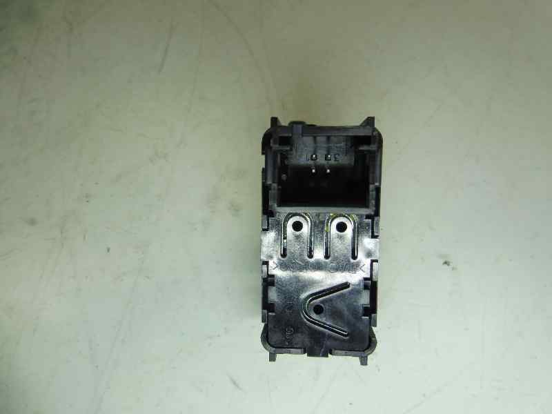 Recambio de mando elevalunas delantero derecho para citroën c4 lim. collection referencia OEM IAM 96657056ZD  