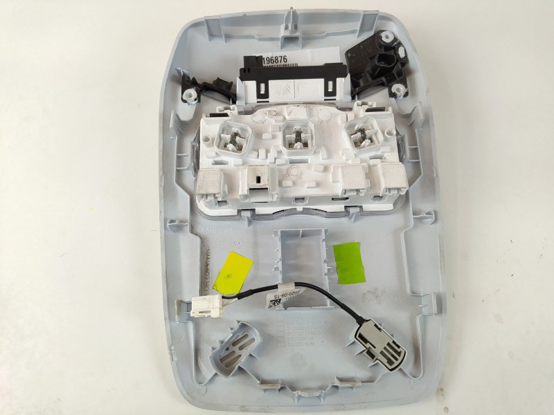 Recambio de luz interior para opel corsa f referencia OEM IAM 96887290PR 9825205380 