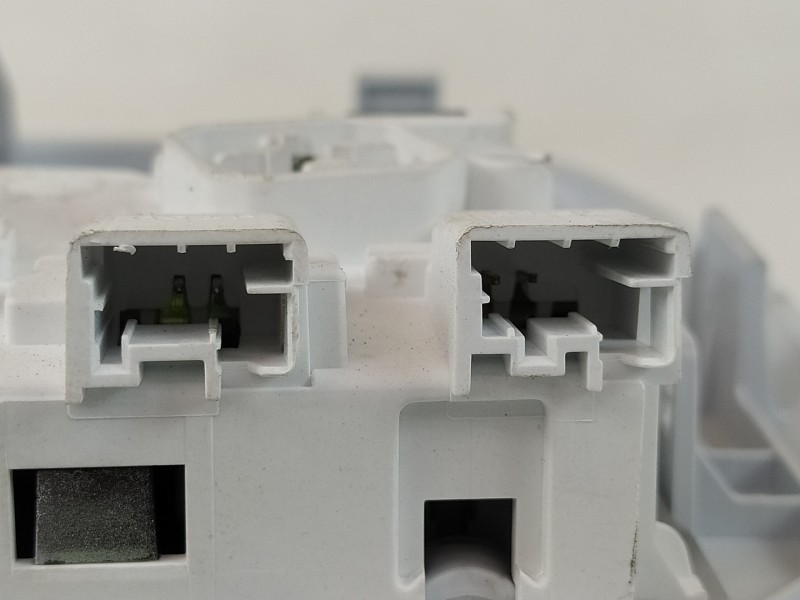 Recambio de luz interior para opel corsa f referencia OEM IAM 96887290PR 9825205380 