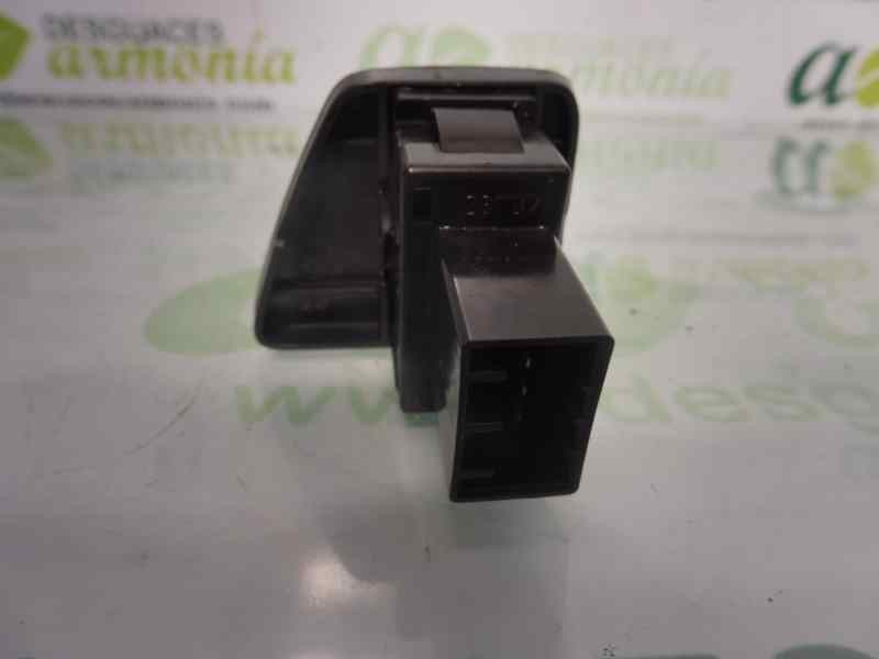 Recambio de mando elevalunas delantero derecho para fiat nuova 500 (150) lounge referencia OEM IAM 0735450602  