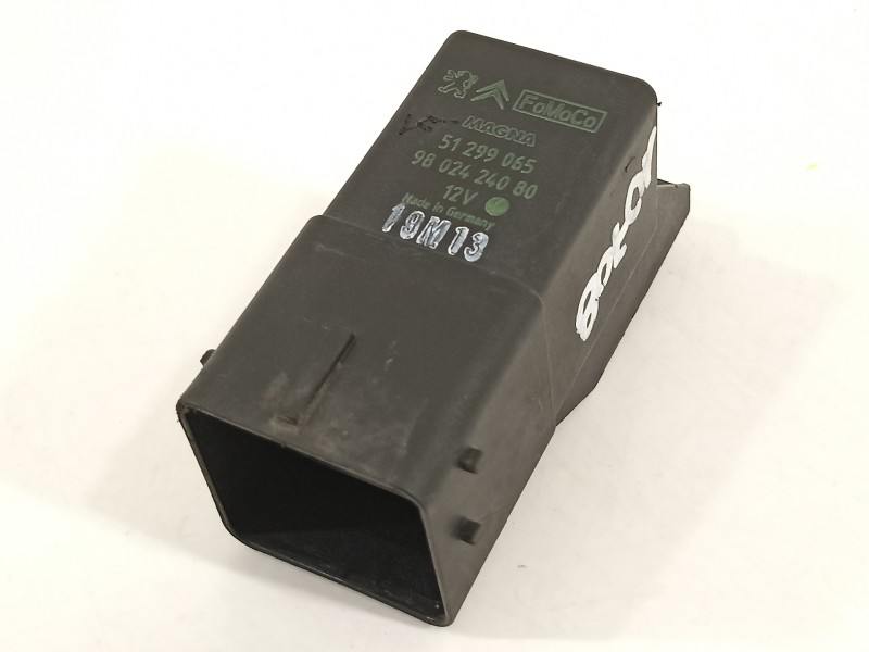 Recambio de caja precalentamiento para peugeot partner kasten confort l1 referencia OEM IAM 9802424080 51299065 