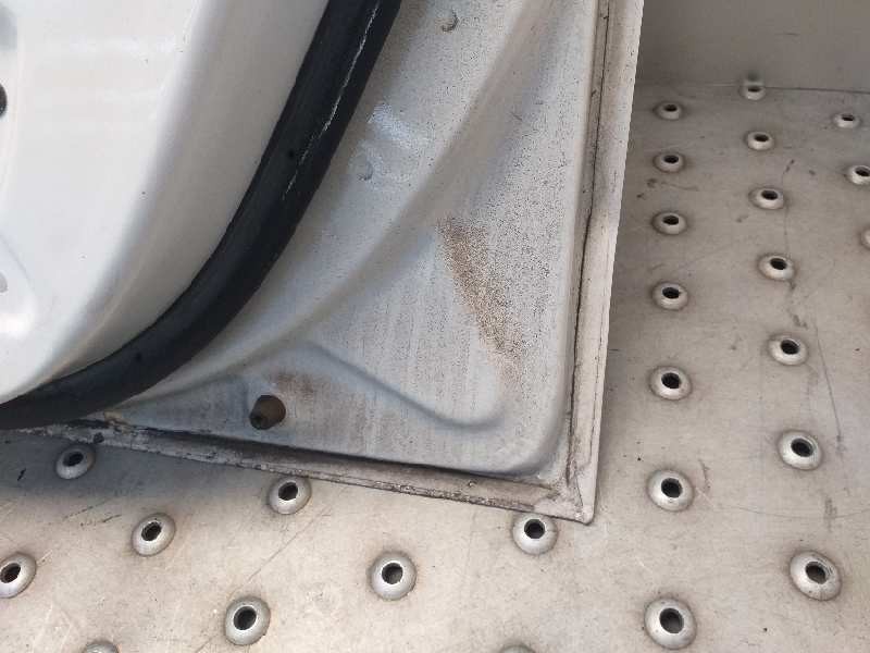 Recambio de puerta delantera derecha para hyundai i30 classic referencia OEM IAM   