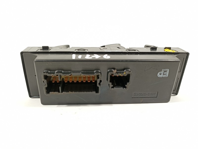 Recambio de mando elevalunas delantero izquierdo para nissan qashqai (j11) 360 referencia OEM IAM 254014EA1A  