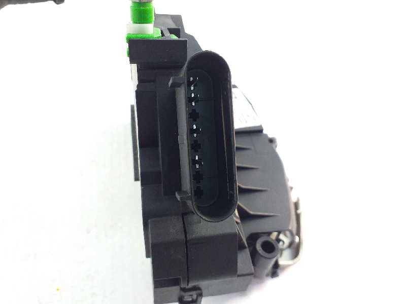 Recambio de cerradura puerta trasera izquierda para ford ecosport titanium referencia OEM IAM CN15A264A27DD  