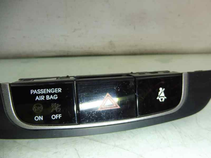 Recambio de warning para hyundai ix35 comfort 2wd referencia OEM IAM 847402S350TAN  