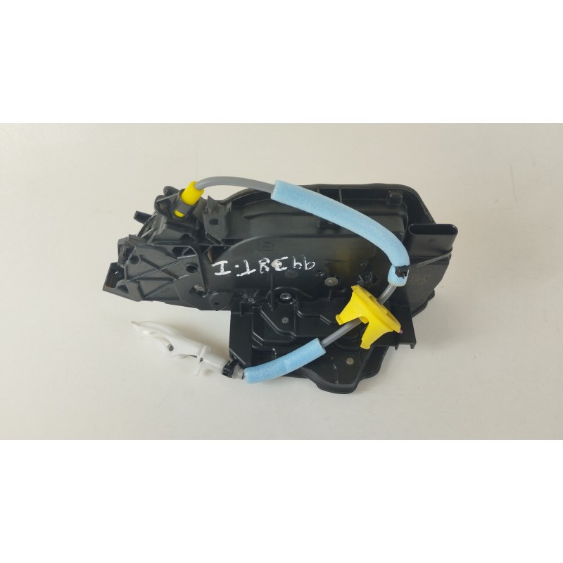 Recambio de cerradura puerta trasera izquierda para bmw serie 3 berlina (g20) 318d referencia OEM IAM 7445045 182838 45473123