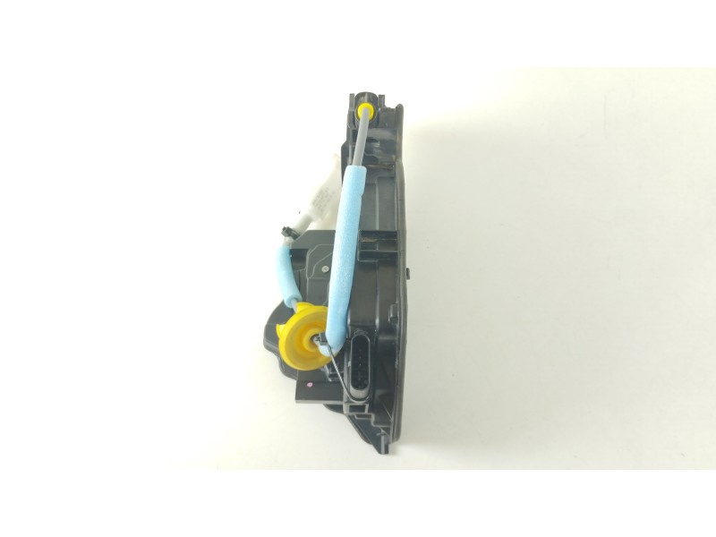 Recambio de cerradura puerta trasera izquierda para bmw serie 3 berlina (g20) 318d referencia OEM IAM 7445045 182838 45473123