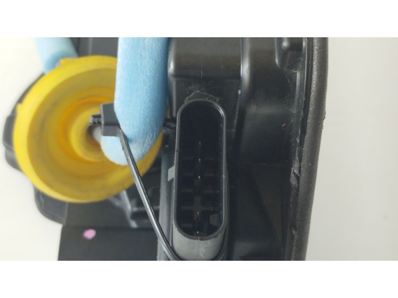 Recambio de cerradura puerta trasera izquierda para bmw serie 3 berlina (g20) 318d referencia OEM IAM 7445045 182838 45473123