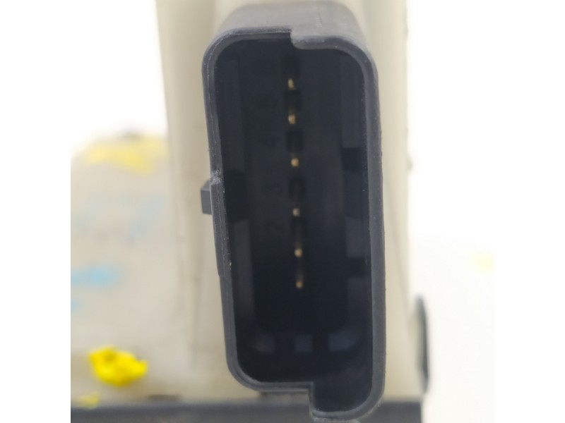 Recambio de cerradura puerta delantera derecha para citroën c4 lim. collection referencia OEM IAM 9685351480  