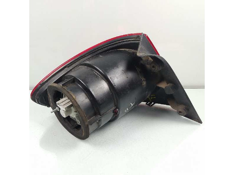 Recambio de piloto trasero derecho para seat toledo (5p2) sport referencia OEM IAM 5P5945112A 5P5945096C 