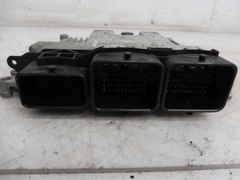 Recambio de centralita motor uce para citroën c-elysée seduction referencia OEM IAM 9807885980 0281030546 9666729580