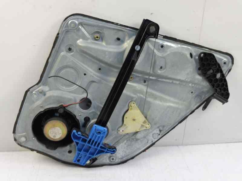 Recambio de elevalunas trasero izquierdo para volkswagen golf iv berlina (1j1) 25 aniversario referencia OEM IAM 1J4839755C  