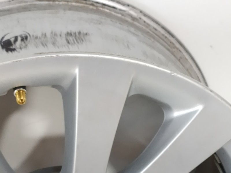 Recambio de llanta para citroën c5 berlina business referencia OEM IAM 9687895880  