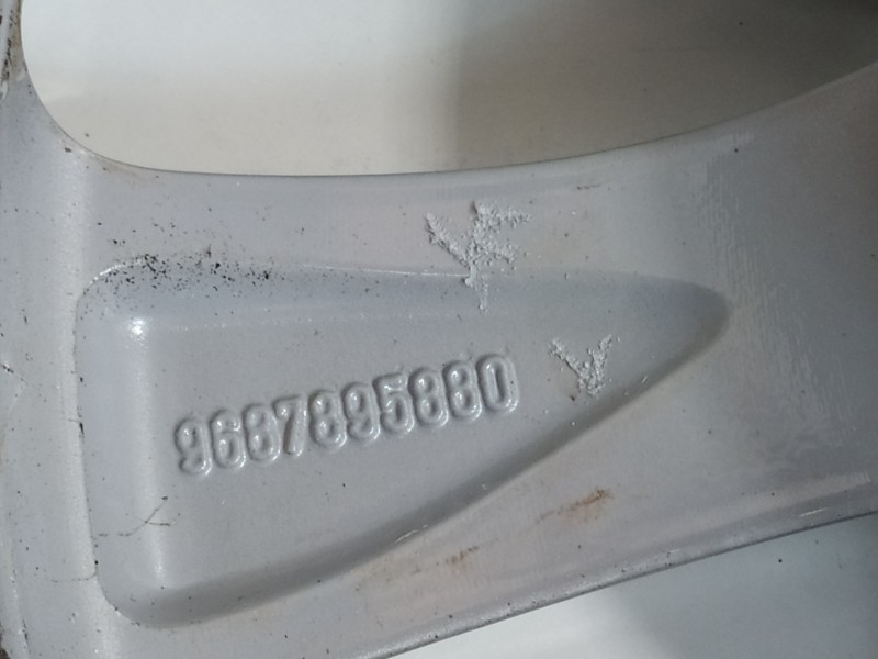 Recambio de llanta para citroën c5 berlina business referencia OEM IAM 9687895880  