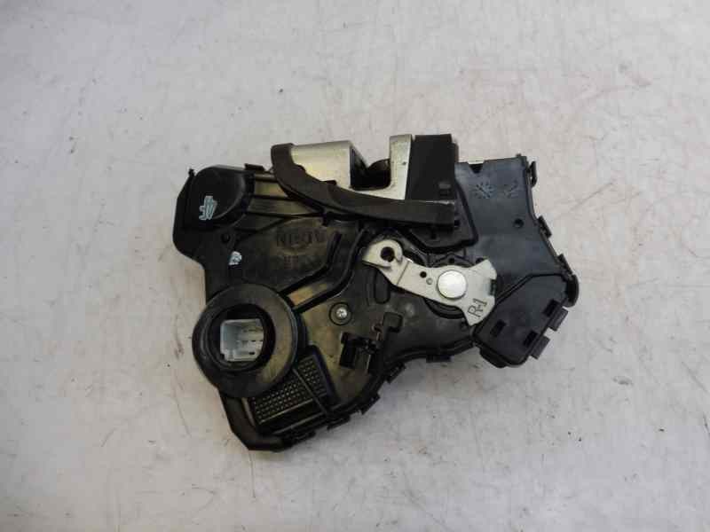 Recambio de cerradura puerta delantera derecha para toyota verso active referencia OEM IAM   