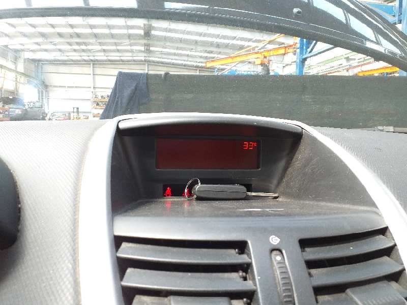 Recambio de pantalla multifuncion para peugeot 207 x-line referencia OEM IAM 9663205580  