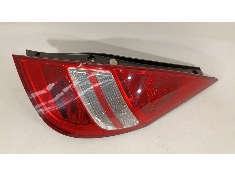 Recambio de piloto trasero derecho para hyundai i30 classic gl referencia OEM IAM   