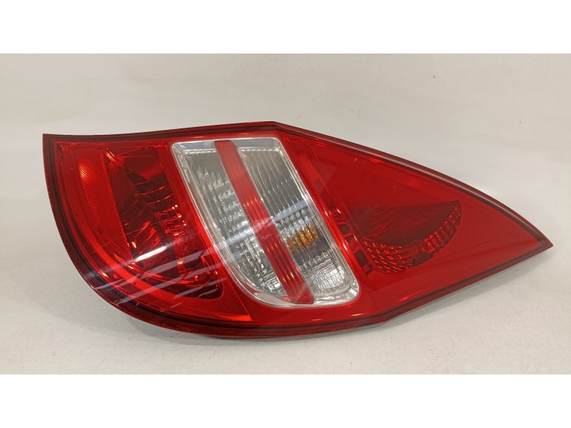 Recambio de piloto trasero derecho para hyundai i30 classic gl referencia OEM IAM   