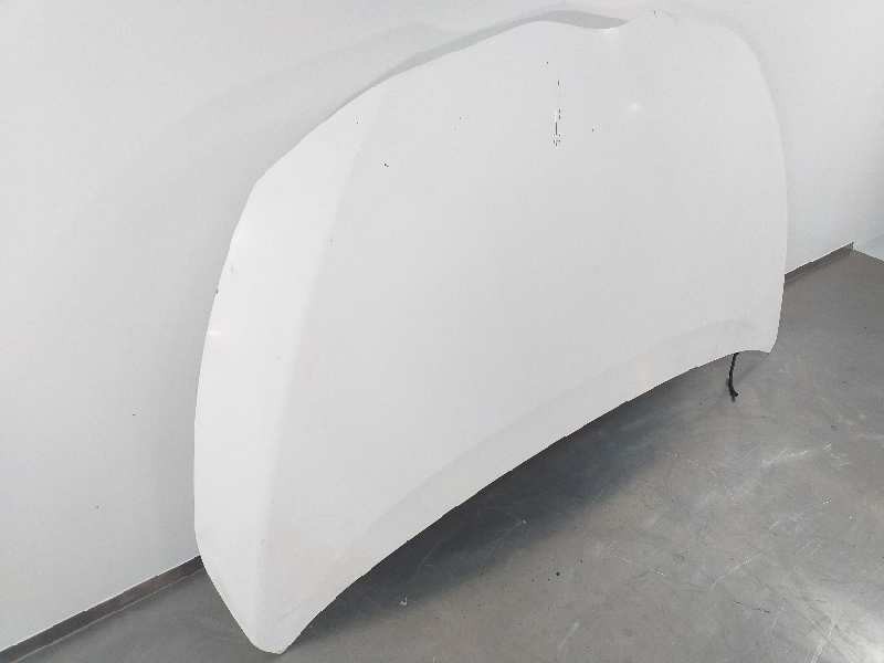 Recambio de capot para toyota verso active referencia OEM IAM   