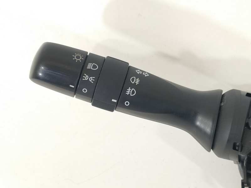 Recambio de mando luces para toyota verso active referencia OEM IAM 0520017F421  