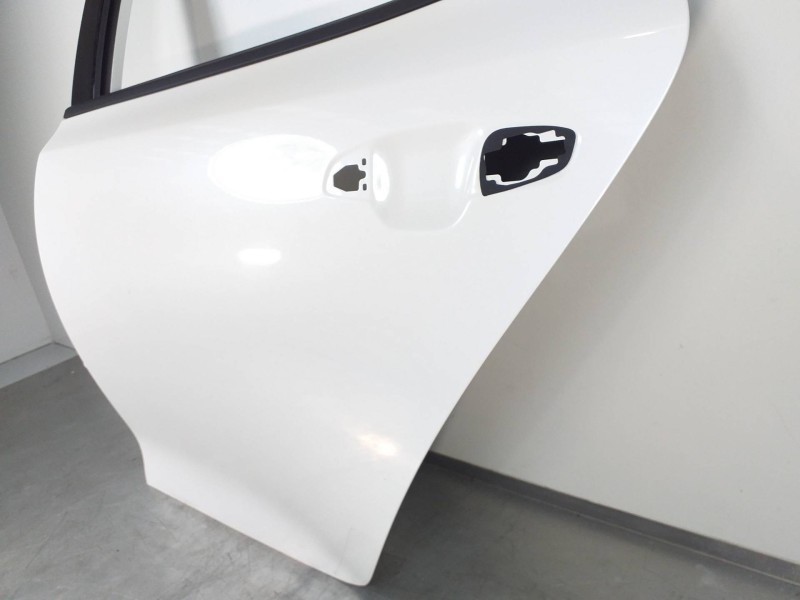 Recambio de puerta trasera izquierda para kia optima optima (2015 -2020) referencia OEM IAM   