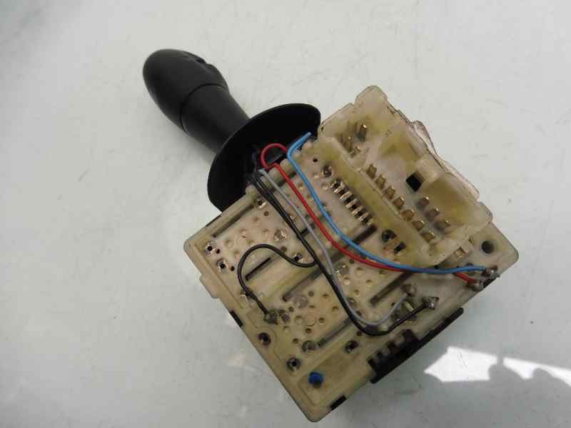 Recambio de mando limpia para renault clio iv dynamique referencia OEM IAM 5675887R  