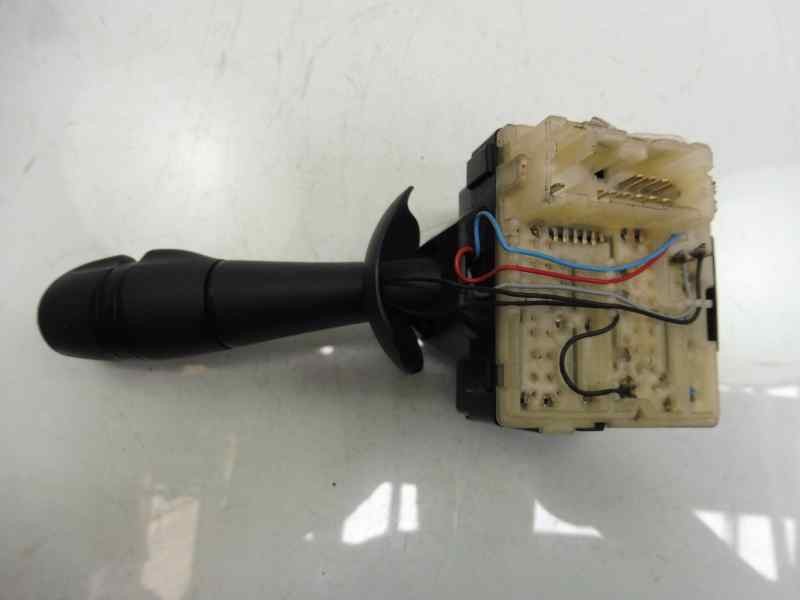 Recambio de mando limpia para renault clio iv dynamique referencia OEM IAM 5675887R  