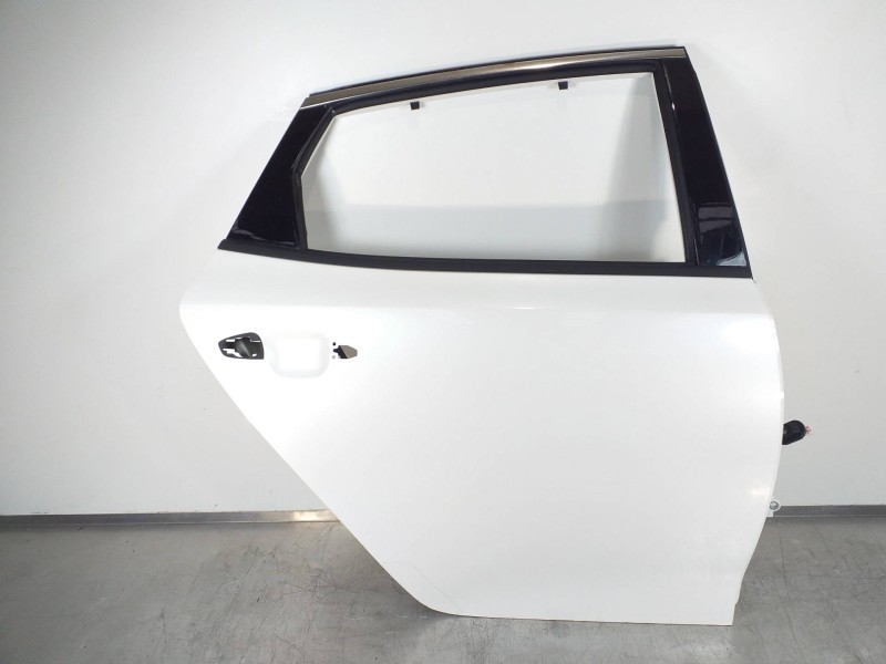 Recambio de puerta trasera derecha para kia optima optima (2015 -2020) referencia OEM IAM   