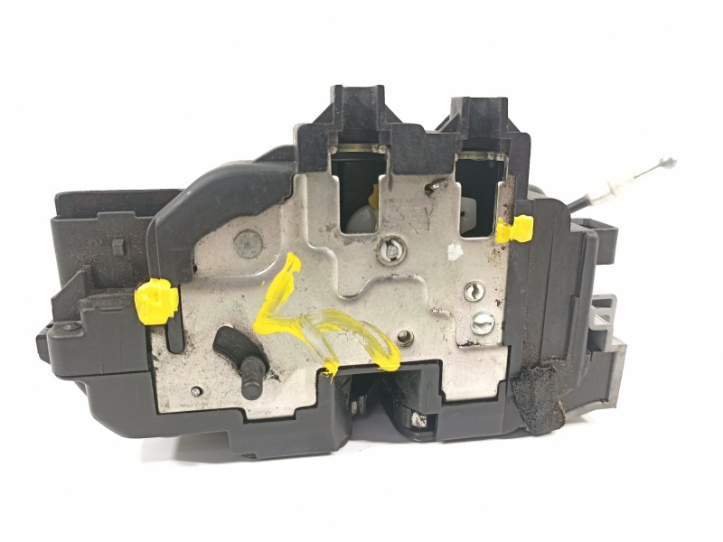 Recambio de cerradura puerta trasera derecha para hyundai i30 classic gl referencia OEM IAM 814202L000  