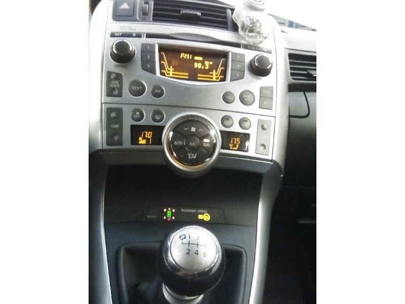 Recambio de mando climatizador para toyota verso active referencia OEM IAM 559000F081  