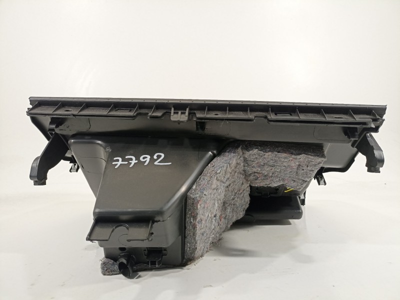 Recambio de guantera para citroën berlingo station wagon 20 aniversario edition referencia OEM IAM 8226SQ  