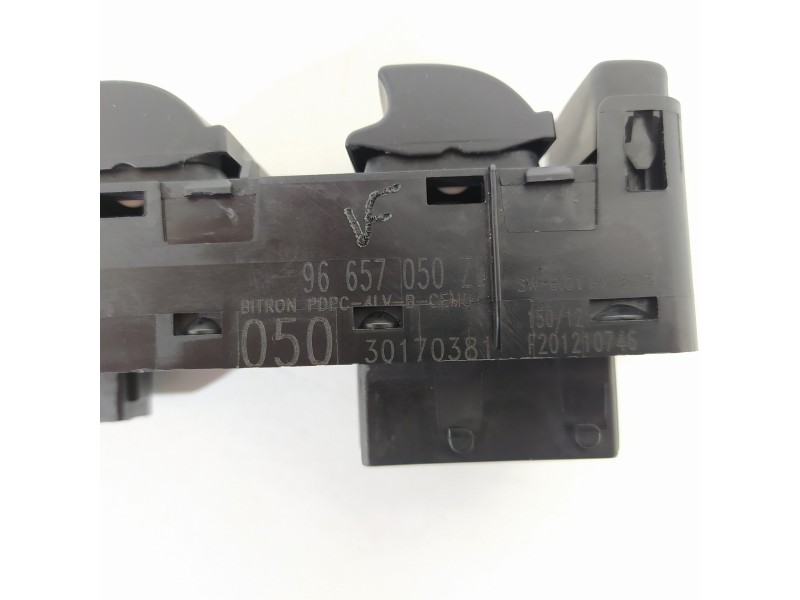 Recambio de mando elevalunas delantero izquierdo para citroën c4 lim. collection referencia OEM IAM 96657050ZD  