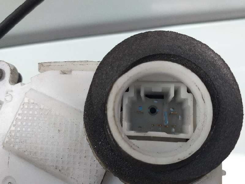 Recambio de cerradura puerta delantera derecha para toyota prius (nhw30) executive referencia OEM IAM   