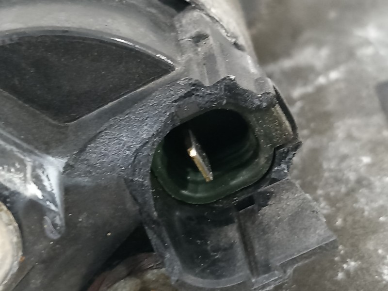 Recambio de motor arranque para toyota yaris active referencia OEM IAM 281000N040  