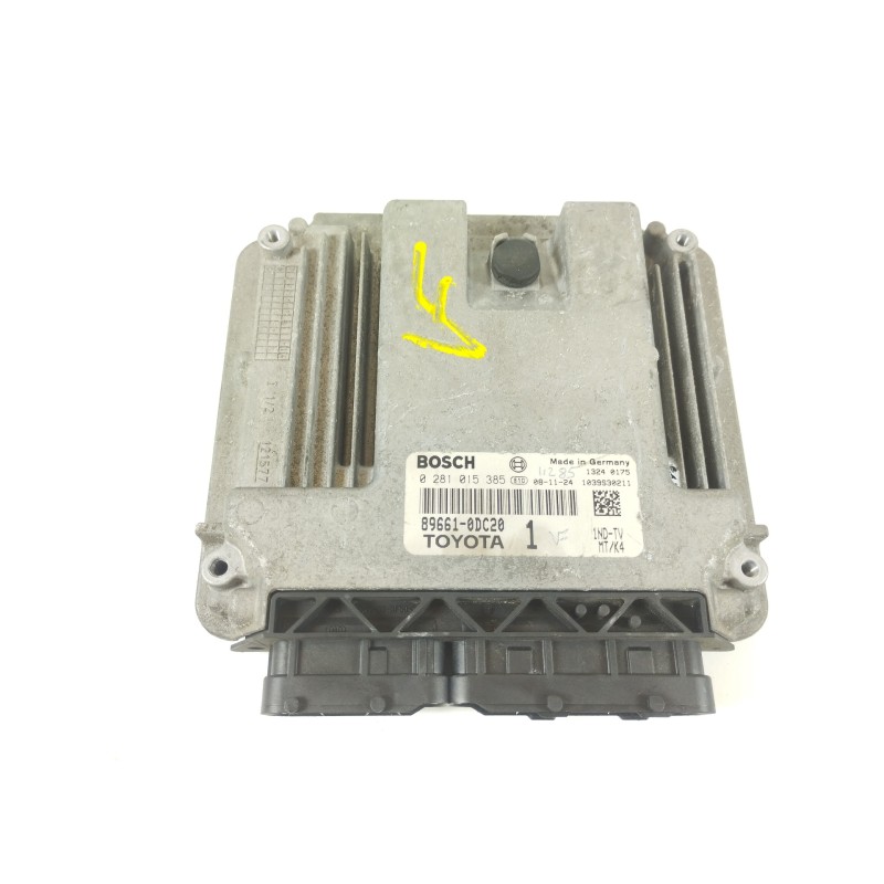 Recambio de centralita motor uce para toyota yaris active referencia OEM IAM 896610DC20 0281015385 