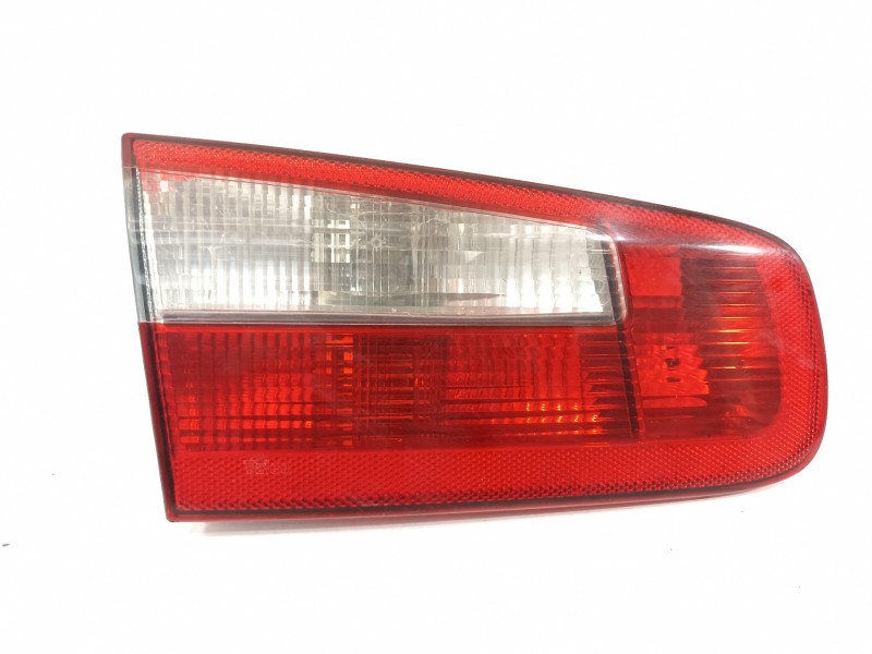 Recambio de piloto trasero izquierdo en porton para renault laguna ii (bg0) authentique referencia OEM IAM 8200002475  