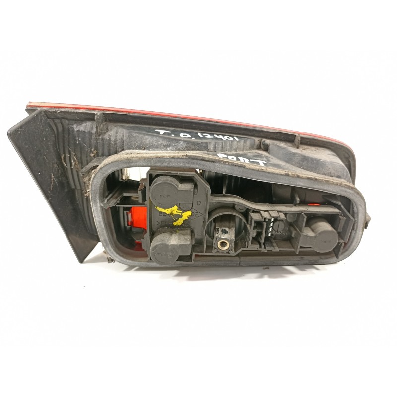 Recambio de piloto trasero derecho en porton para renault laguna ii (bg0) authentique referencia OEM IAM 8200002476  