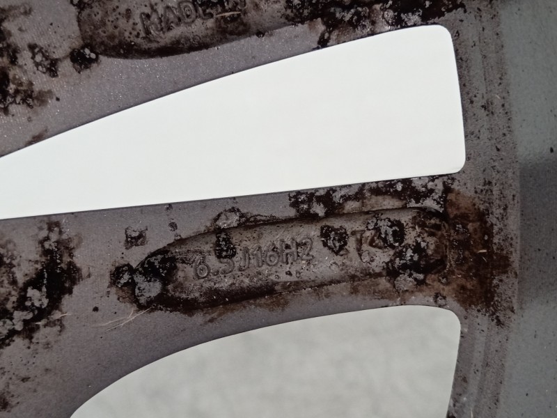 Recambio de llanta para lancia musa (184) 1.3 16v multijet oro (66kw) referencia OEM IAM 735452347  