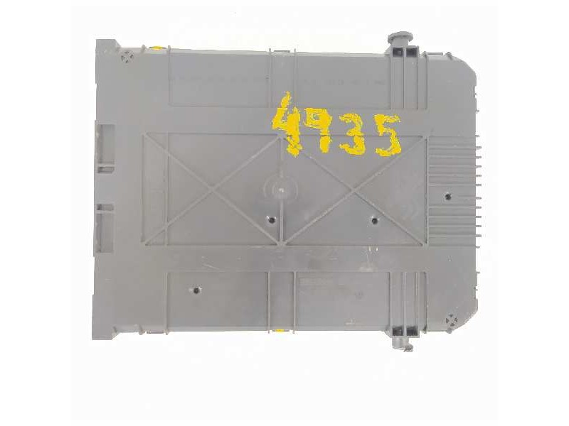 Recambio de caja reles / fusibles para peugeot 208 style referencia OEM IAM 9819849680 BSIN02 