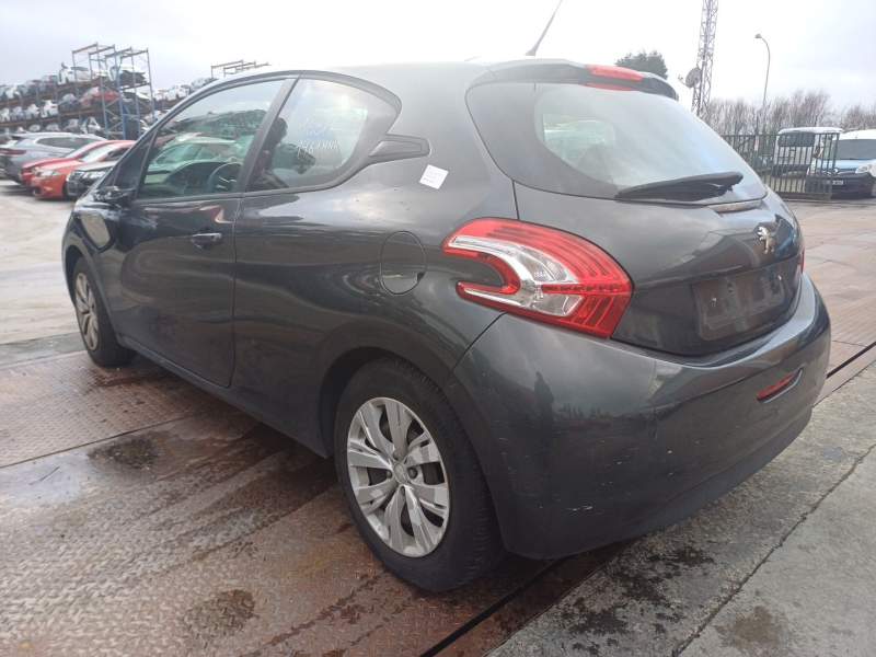 peugeot 208 i (ca_, cc_) del año 2012