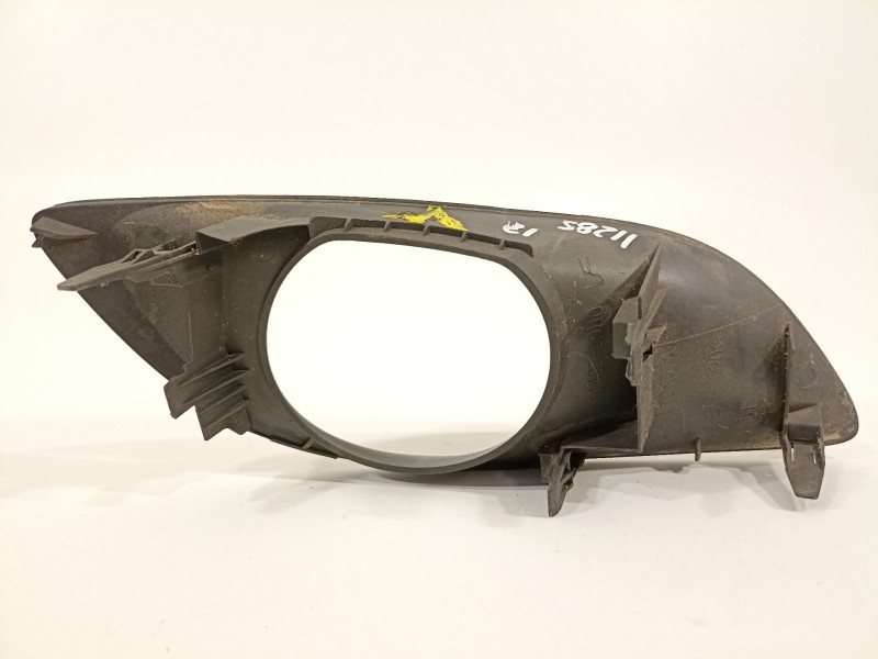 Recambio de rejilla paragolpes izquierda para toyota yaris active referencia OEM IAM 814820D110  